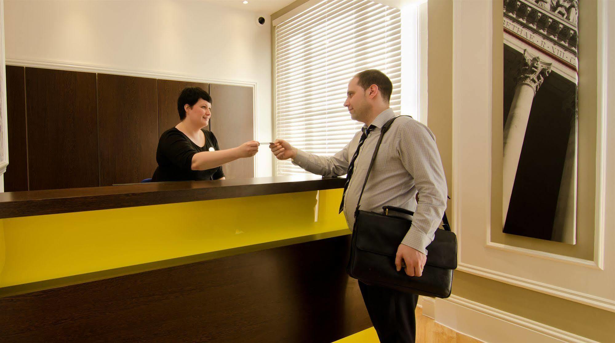 Comfort Inn London - Westminster Εξωτερικό φωτογραφία